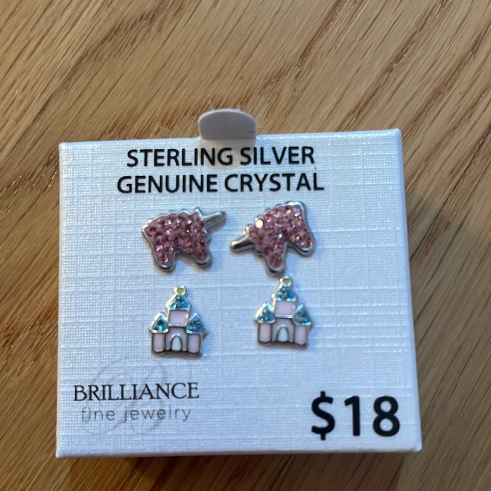 BNIB Surgical Steel Backed Unicorn 🦄 Sterling Silver Genuine Crystal
